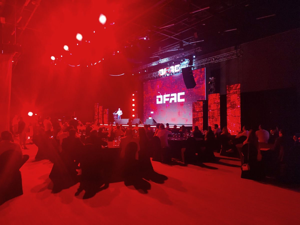 Congresos y Conferencias